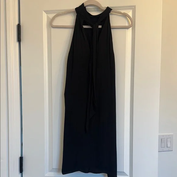 Elegant Black Halter Dress - Picture 9 of 12